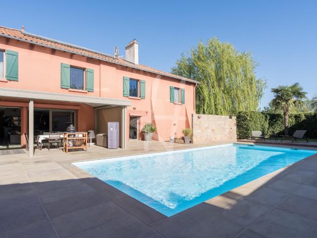 Maison vente à Metz, Jury