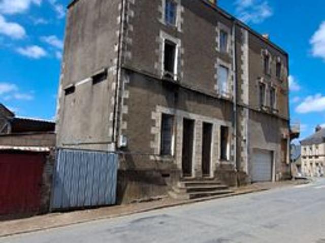 Maison vente à Courcité, Mayenne