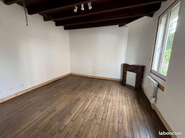 Maison vente à Bourges, Civray