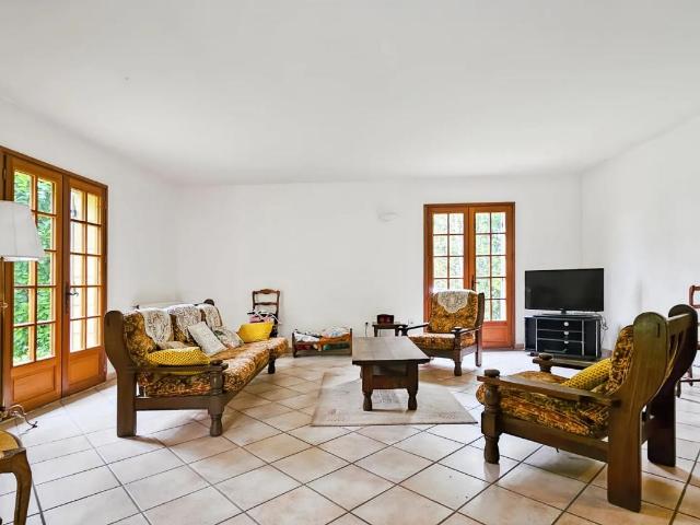 Maison vente à Sainte-Foy-de-Longas, Dordogne