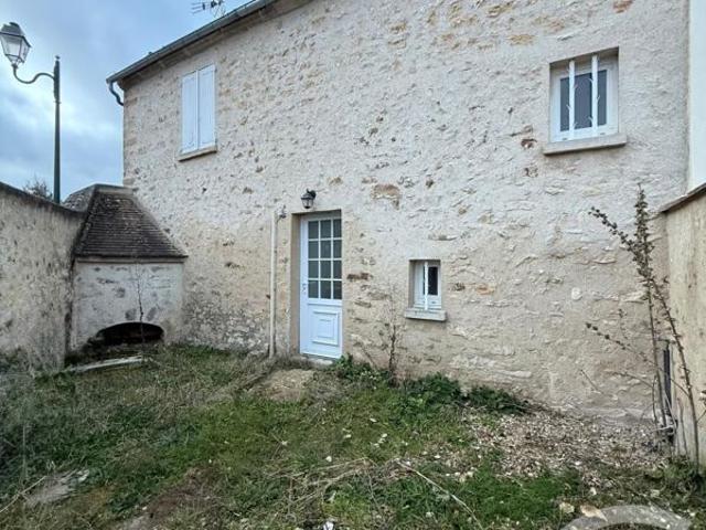 Maison vente à Pontoise, Avernes