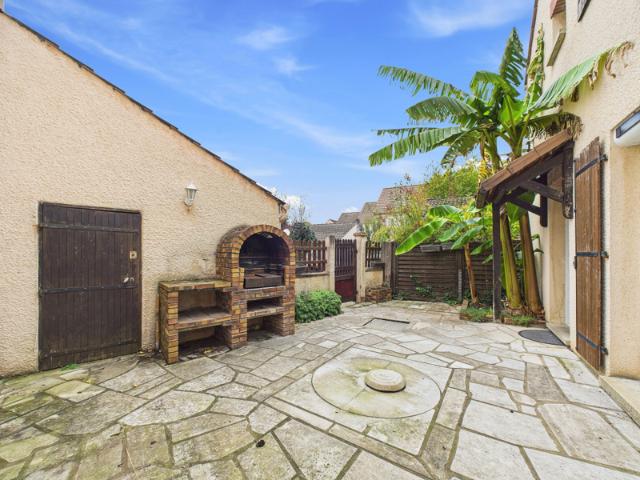 Maison vente à Évry, Petit-bourg