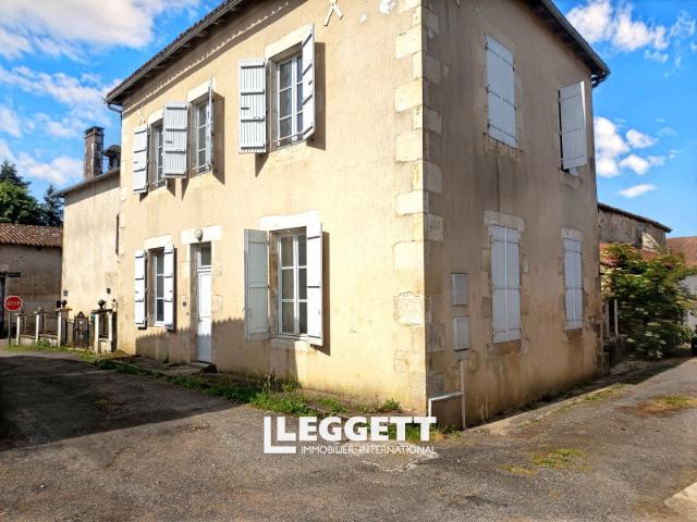 Maison vente à Confolens, Epenède