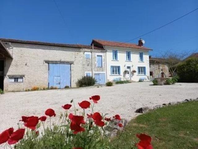 Maison vente à Confolens, Ventouse