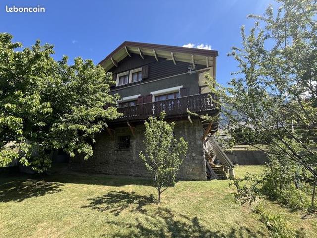 Maison vente à Saint-Jean-de-Maurienne, Saint-julien-mont-denis