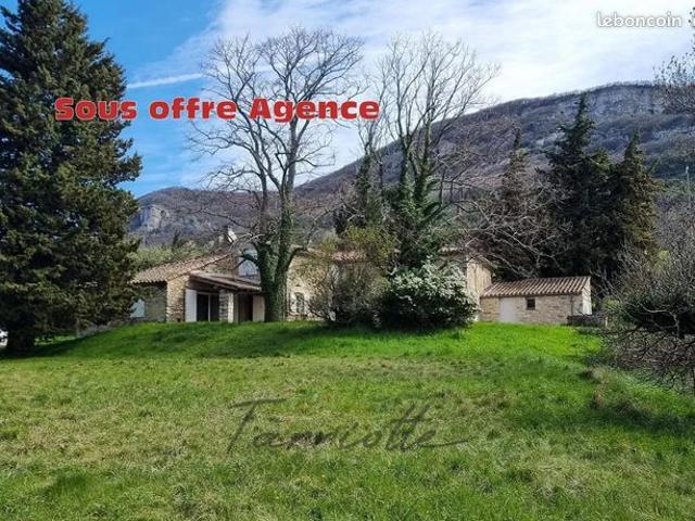 Maison vente à Nyons, Le Poët-laval