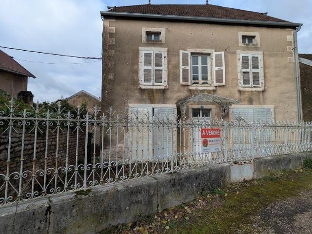 Maison vente à Oiselay, Oiselay-et-Grachaux