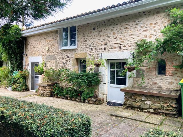 Maison vente à Parthenay, Fenioux