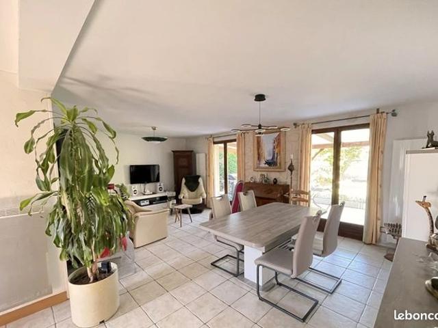 Maison vente à Poitiers, Vernon