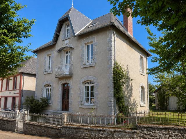 Maison vente à Ussel, Combressol