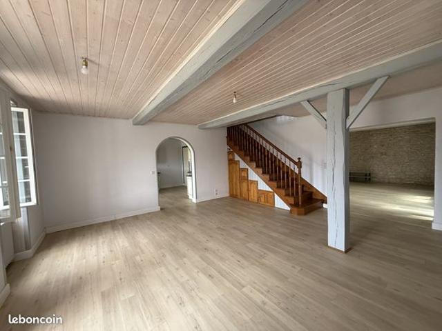 Maison vente à Saintes, Corme-ecluse
