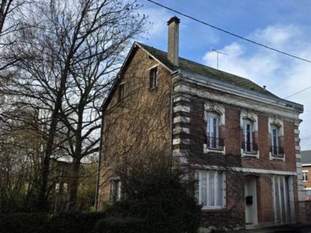 Maison vente à Charleville-Mézières, Montcornet