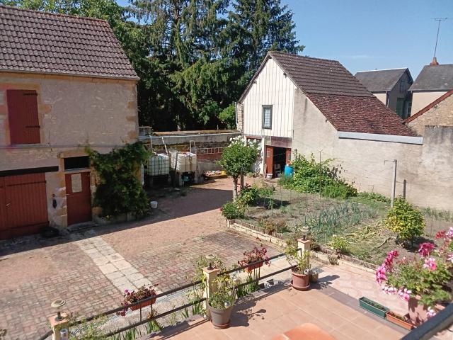Maison vente à Saint-Amand-Montrond, Nérondes