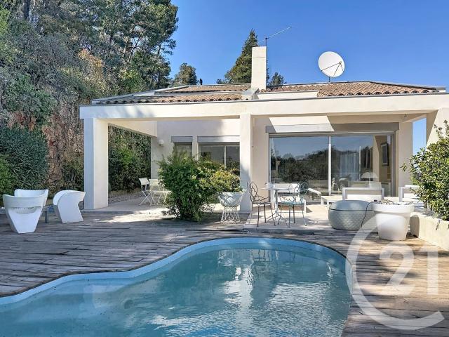 Maison vente à Arles, La Salle Les Alpes