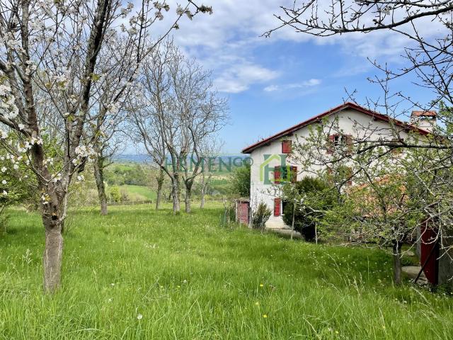 Maison vente à Oloron-Sainte-Marie, Ainharp