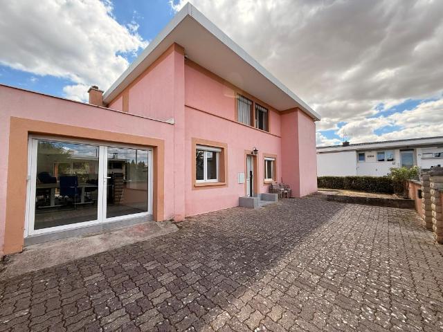 Maison vente à Dijon, Genlis