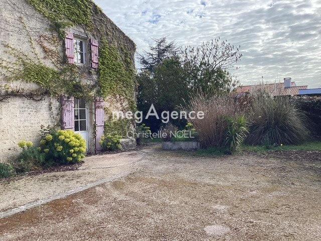 Maison vente à Fontenay-le-Comte, Sainte-gemme-la-plaine