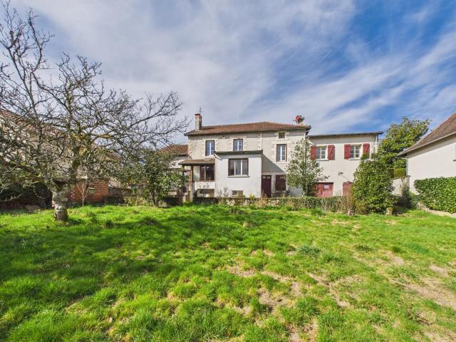Maison vente à Nontron, Saint-saud-lacoussière