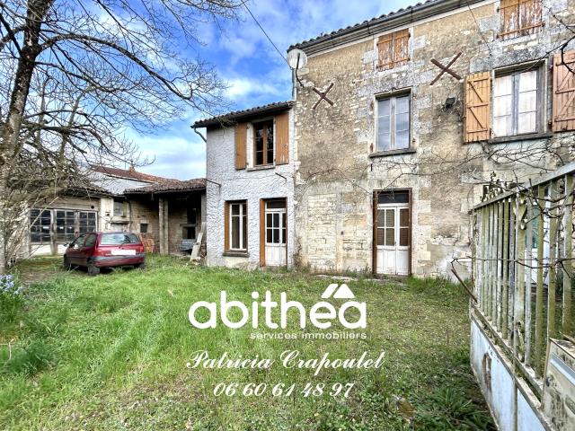 Maison vente à Confolens, Coulonges