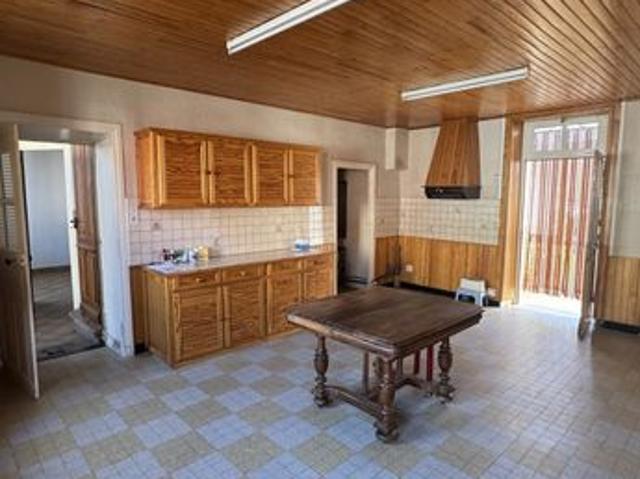 Maison vente à Montbrison, Saint-barthélemy-lestra