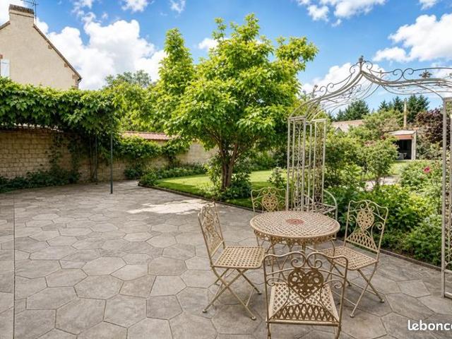 Maison vente à Fontainebleau, Saint-pierre-lès-nemours