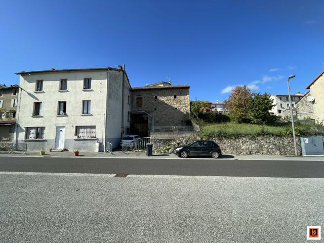Maison vente à Saint-Rémy-sur-Durolle, Puy-de-Dôme