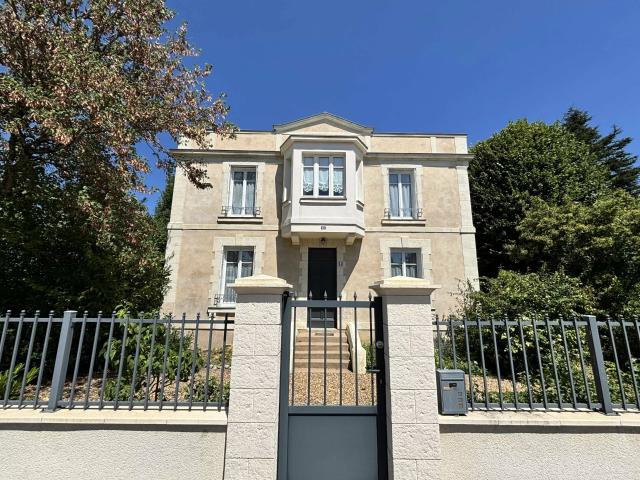 Maison vente à Saumur, Vernantes
