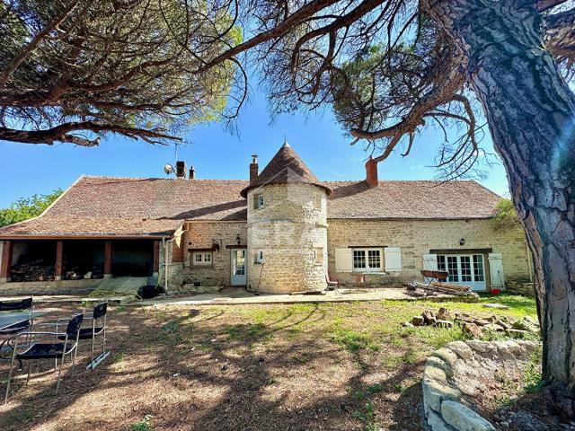 Maison vente à Fontainebleau, La Madeleine-sur-loing