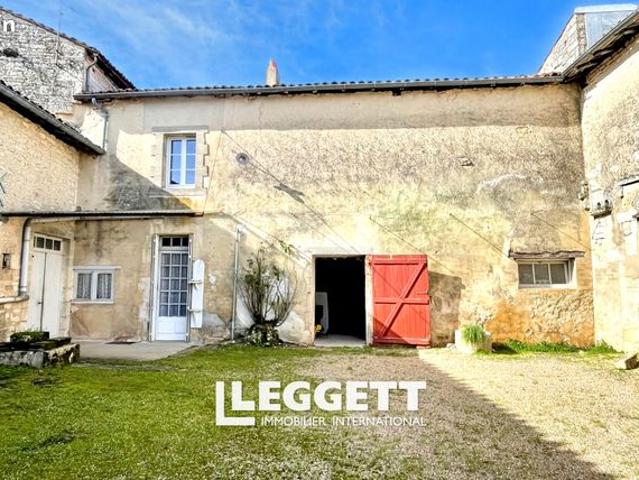 Maison vente à Confolens, Courcôme