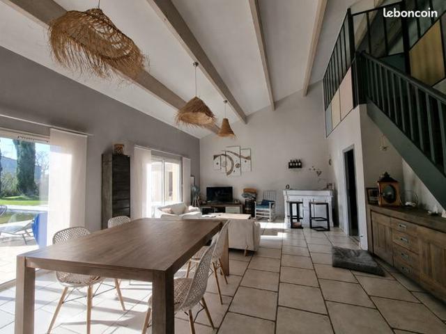 Maison vente à Ussel, Saint-rémy