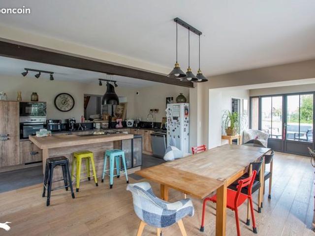 Maison vente à Saint-Laurent-de-la-Prée, Charente-Maritime