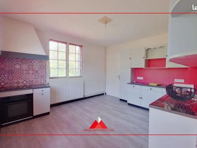 Maison vente à Saint-Claude, La Chaux-du-dombief