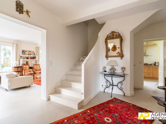 Maison vente à Saint-Germain-en-Laye, Le Mesnil-le-roi