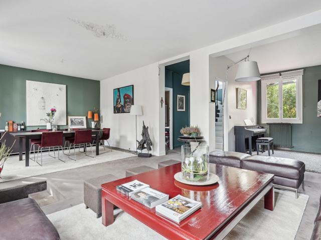 Maison vente à Suresnes, Quartier République