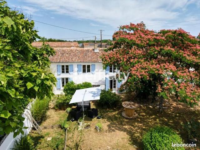 Maison vente à Saintes, Saint-andré-de-lidon
