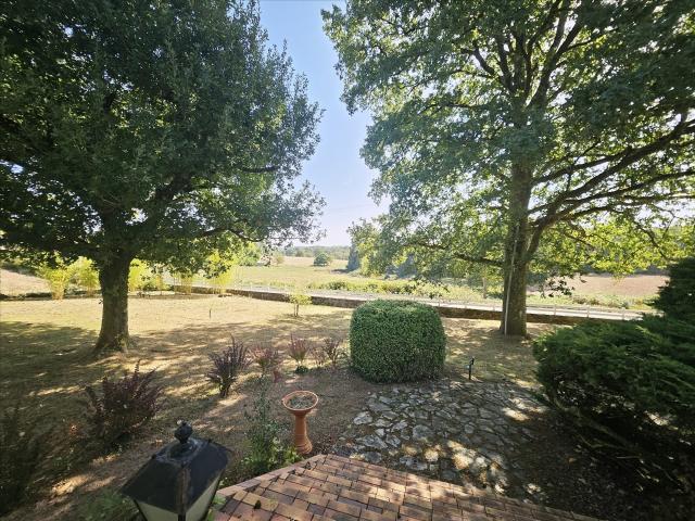 Maison vente à Nontron, Saint-jory-de-chalais