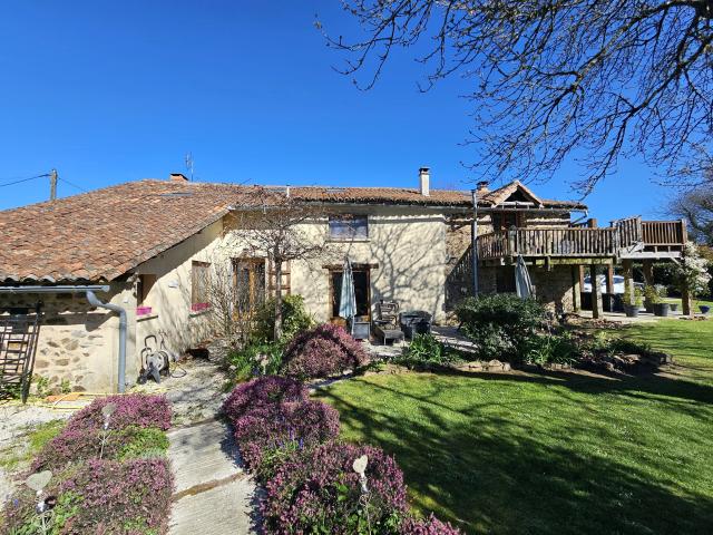 Maison vente à Confolens, Massignac