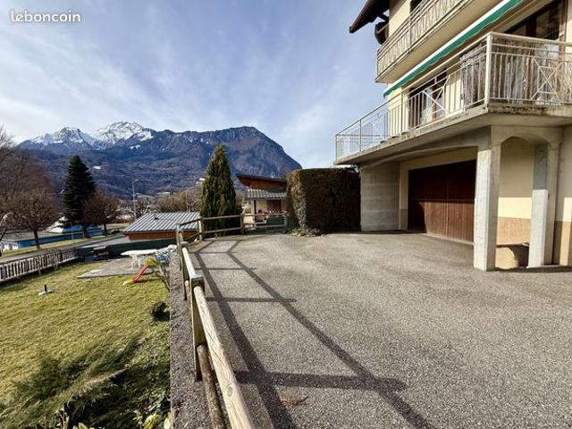 Maison vente à Albertville, Ugine