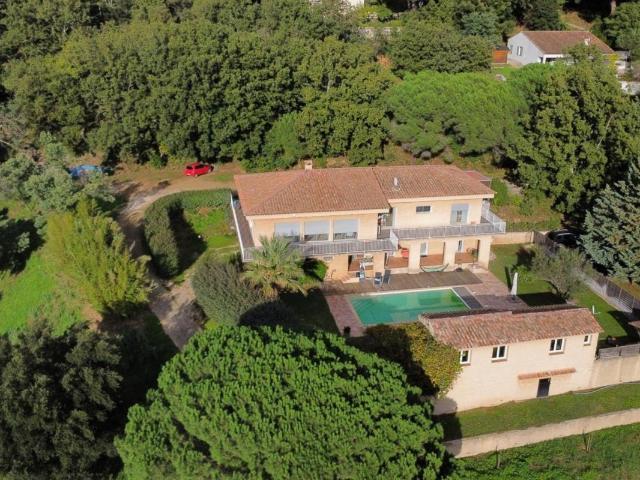Maison vente à Arrondissement de Toulon, Collobrières
