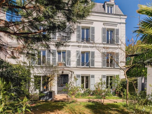 Maison vente à Nanterre, Saint-cloud