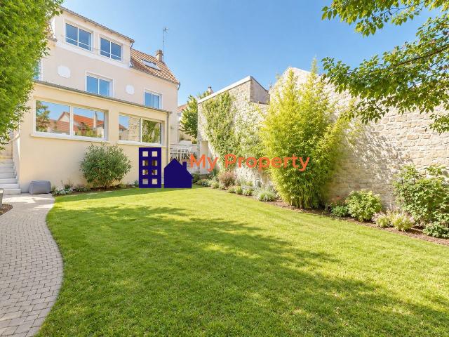 Maison vente à Saint-Germain-en-Laye, Carrières-sur-seine