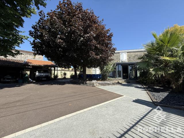Maison vente à Saint-Jean-d'Angély, Aulnay
