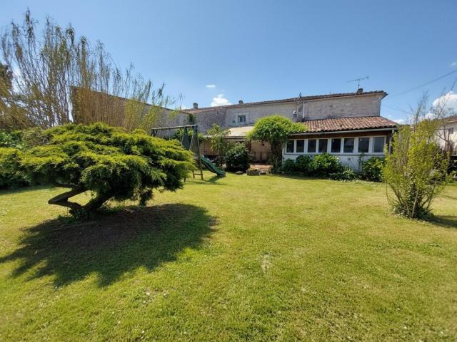 Maison vente à Jonzac, Saint-quantin-de-rançanne