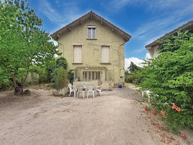 Maison vente à Chalon-sur-Saône, Lux