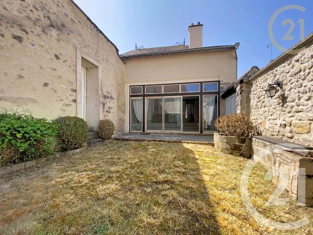 Maison vente à Évry, Courances