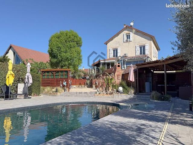 Maison vente à Évry, Varennes-jarcy