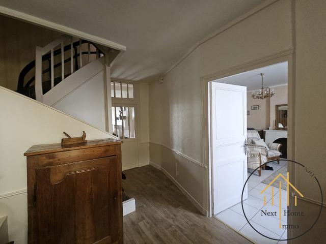 Maison vente à La Rochefoucauld, La Rochefoucauld-en-Angoumois