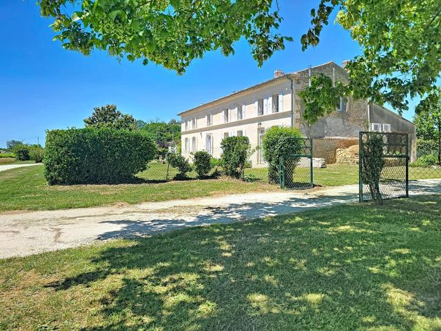 Maison vente à Saintes, Saint-andré-de-lidon