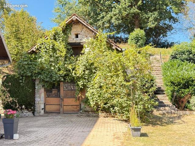 Maison vente à Vesoul, Rioz