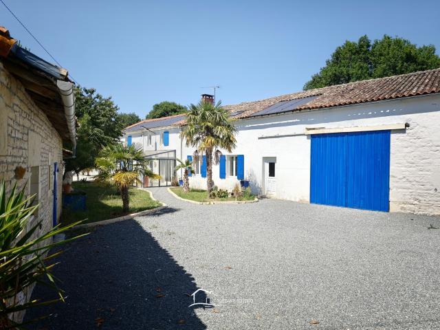 Maison vente à Niort, Sauzé-vaussais